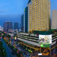 Holiday Inn Bangkok Silom