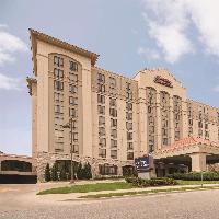 Hampton Inn And Suites Kansas City County Club Plaza