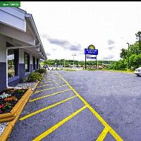 Days Inn & Suites by Wyndham Wisconsin Dells